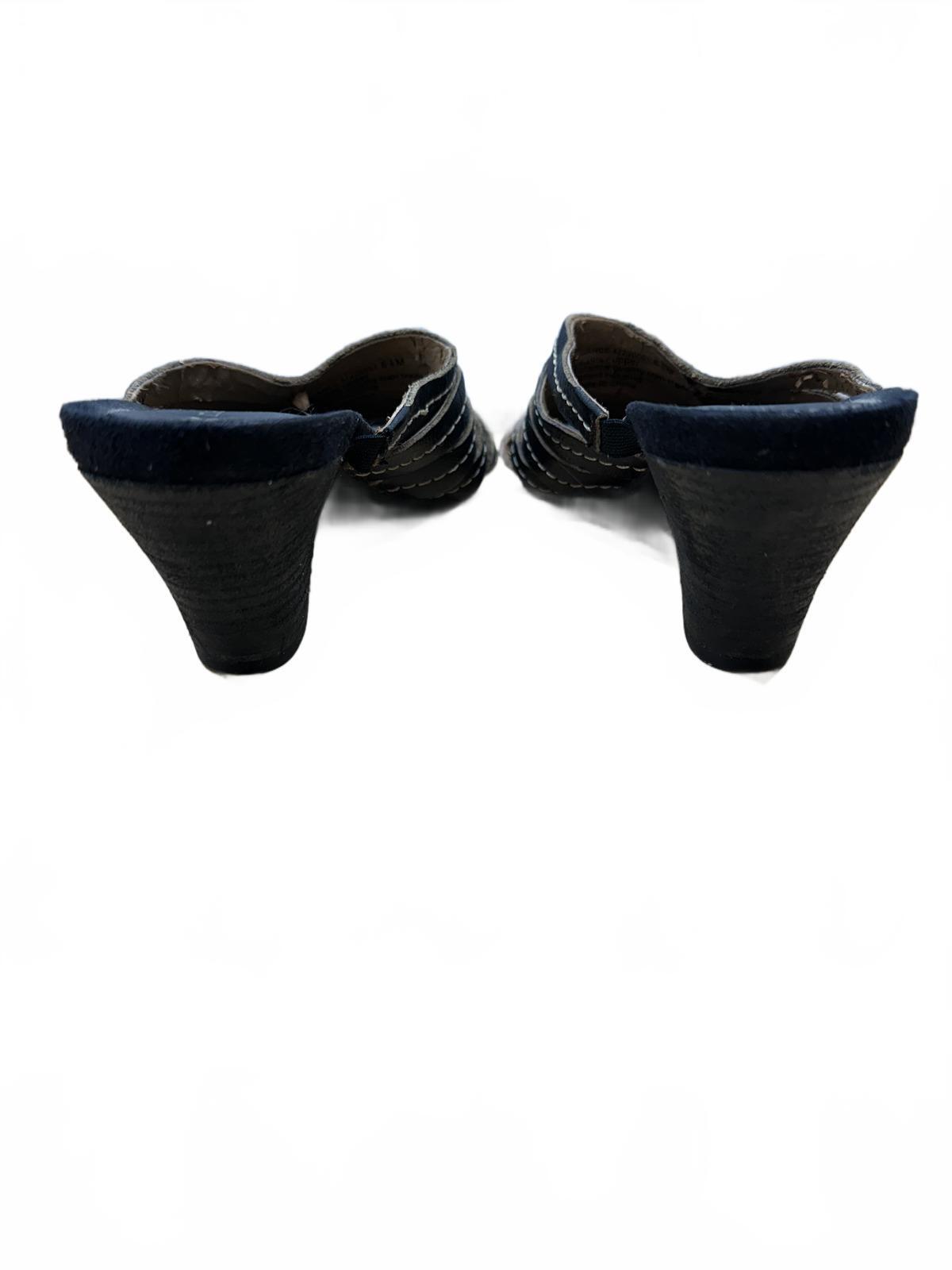 Naturalizer Black Strappy Mule Heels Classic Comfortable Mid Heel