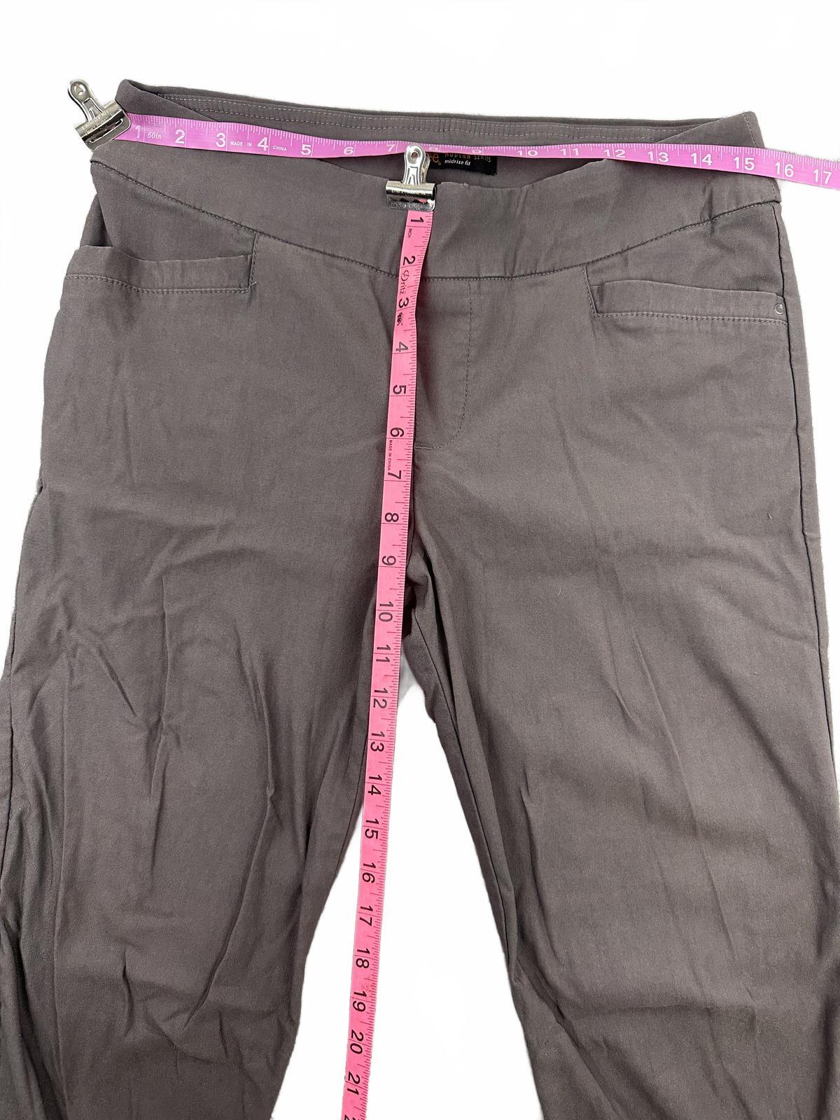 Lee Modern Series Gray Midrise Capri Pants with Side Buckle Detail
