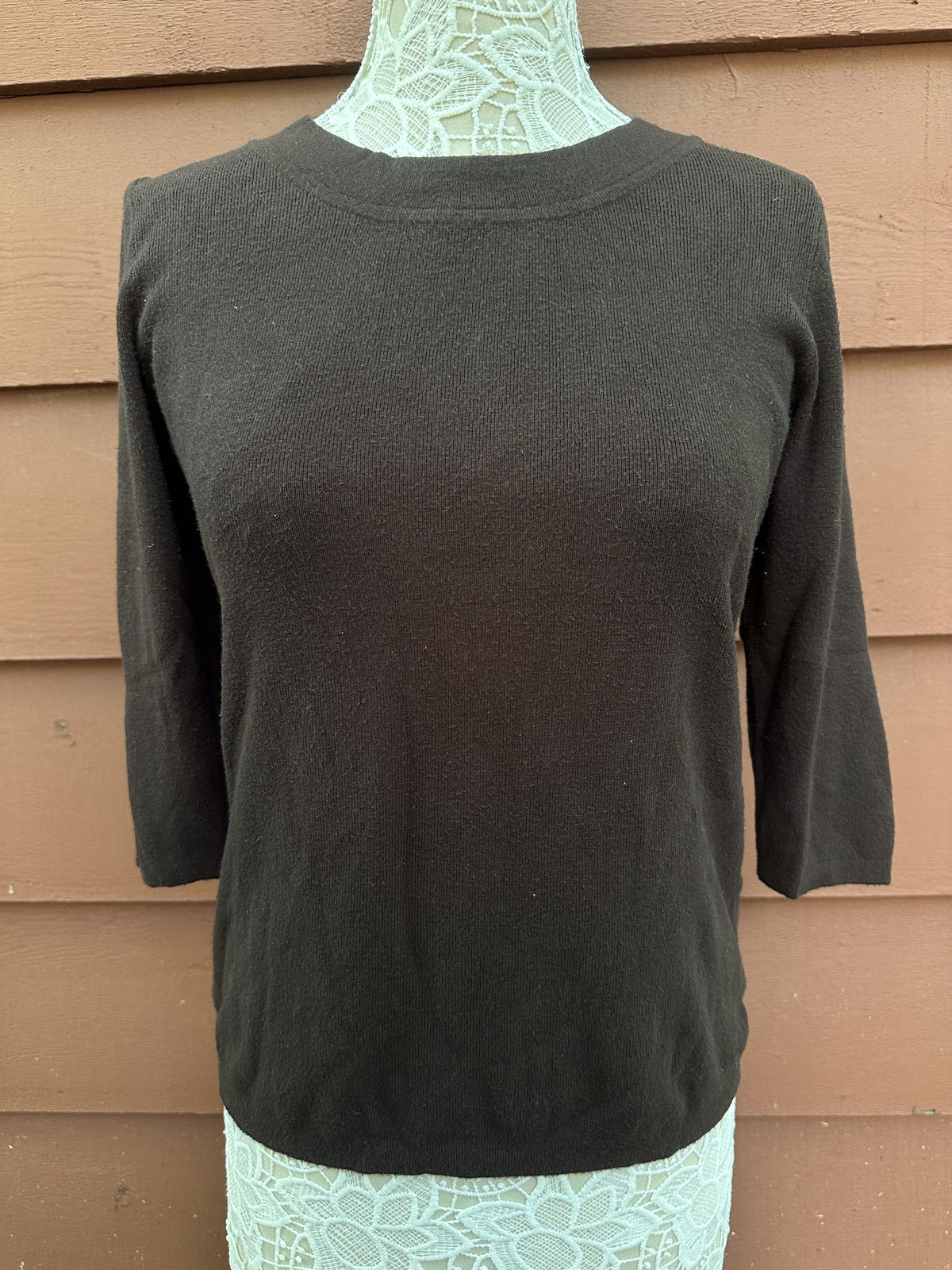 Dressbarn Classic Brown Crew Neck Sweater Soft Knit 3/4 Sleeve Y2K