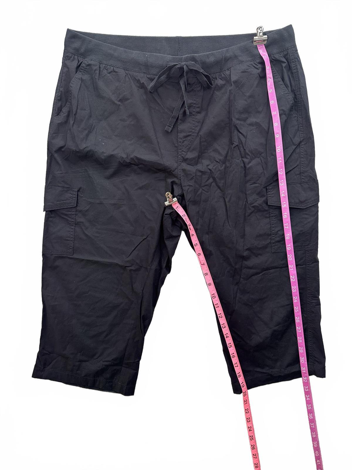 St. John's Bay Black Cargo Shorts Relaxed Fit Elastic Waist Drawstring
