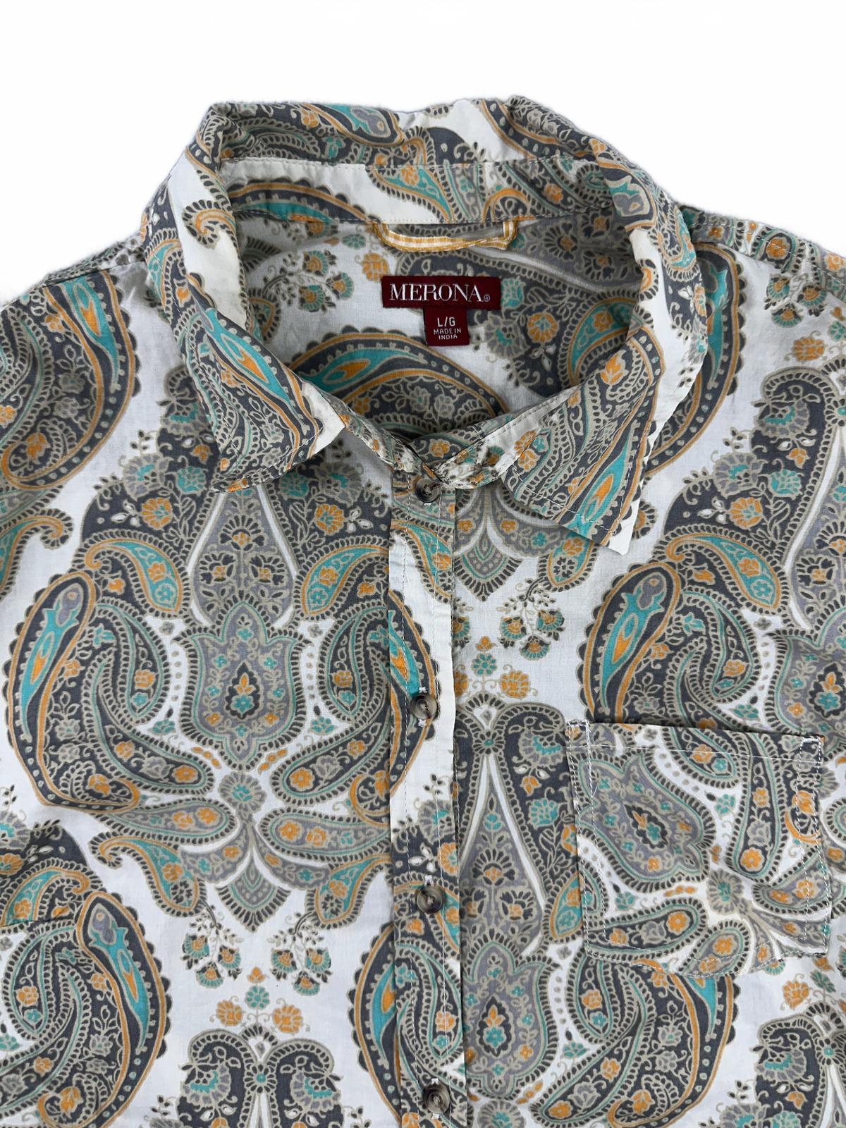 Merona Paisley Button Up Shirt in Beige and Green Vintage Bohemian
