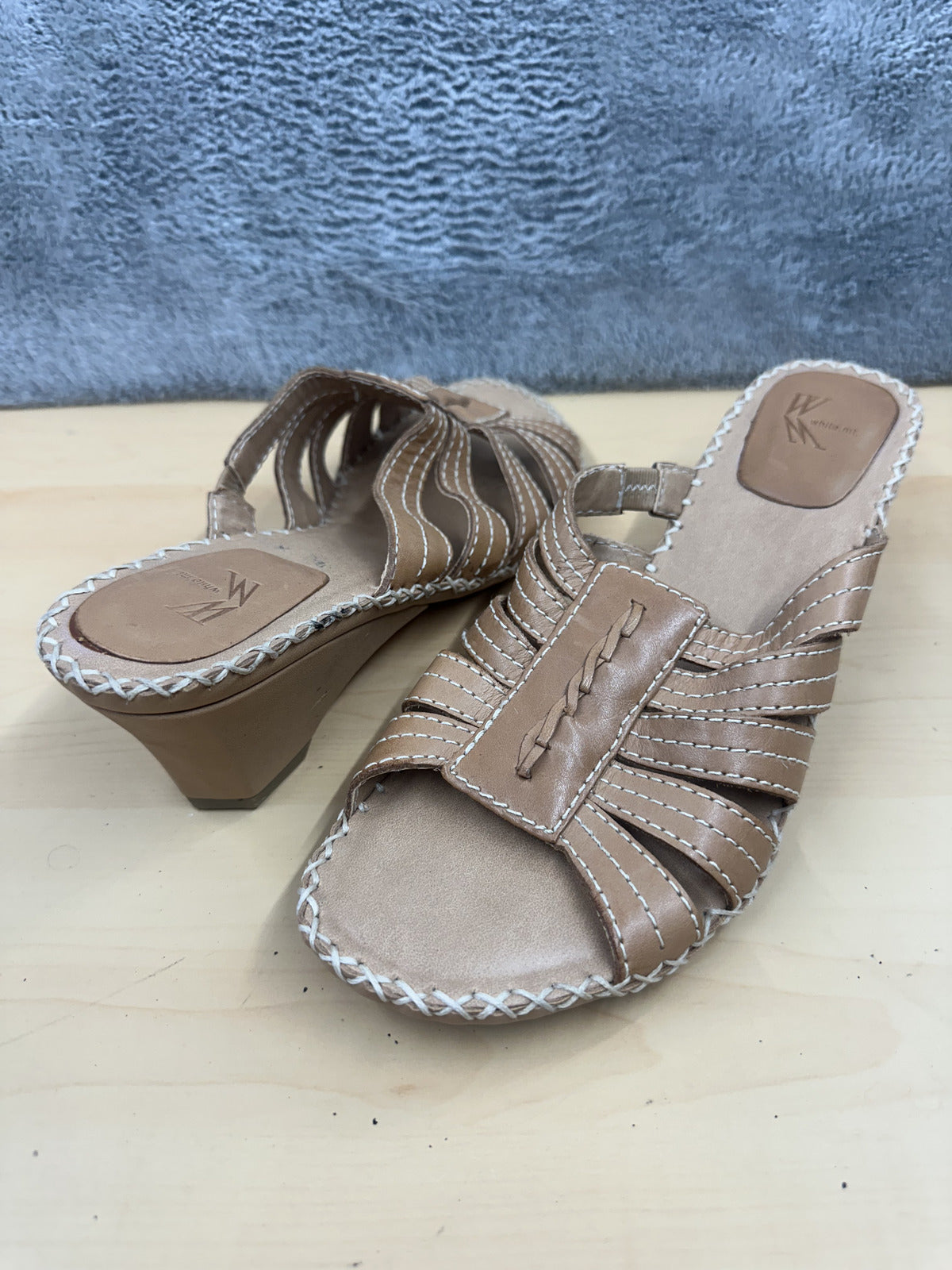White Mountain Tan Leather Strappy Sandals with White Stitching