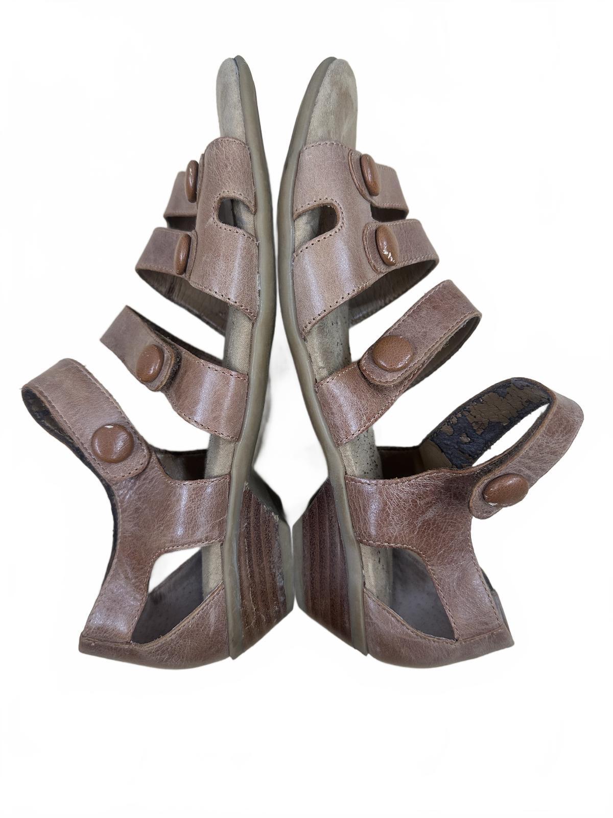 Comfortiva Brown Leather Strappy Sandals Casual Bohemian Summer