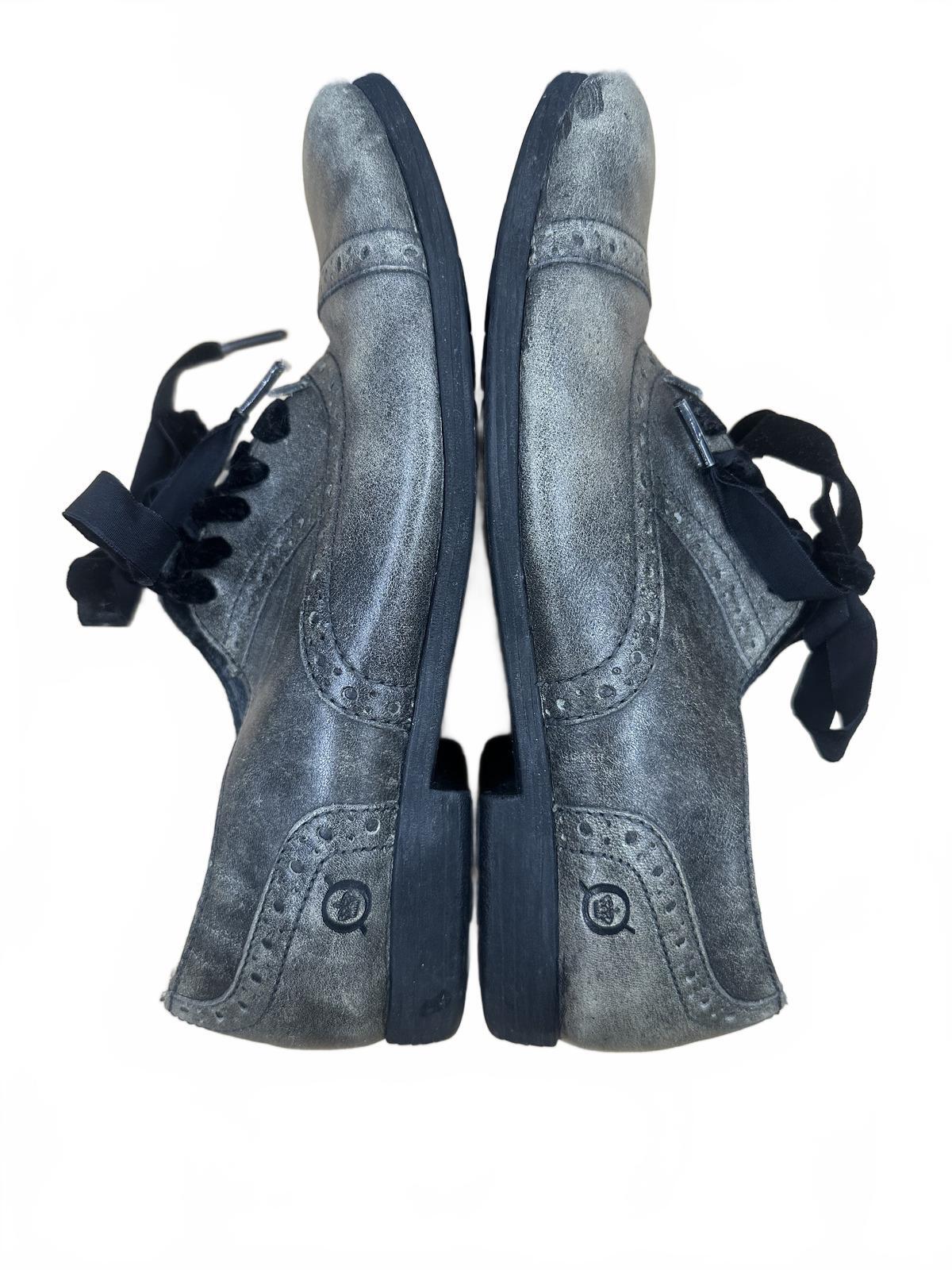 Born Vintage Style Gray Leather Oxford Shoes with Velvet Ribbon Laces