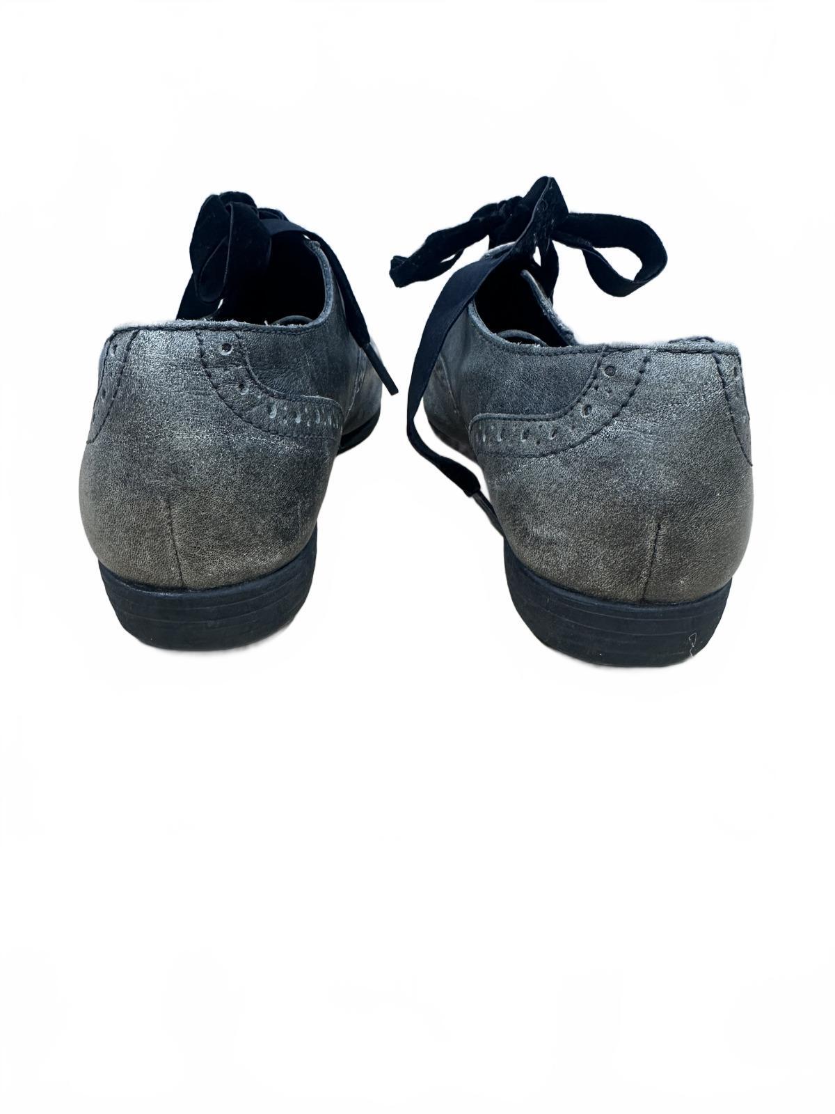 Born Vintage Style Gray Leather Oxford Shoes with Velvet Ribbon Laces