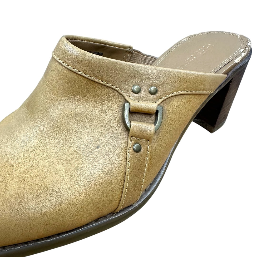 Liz Claiborne Cream Heeled Mule