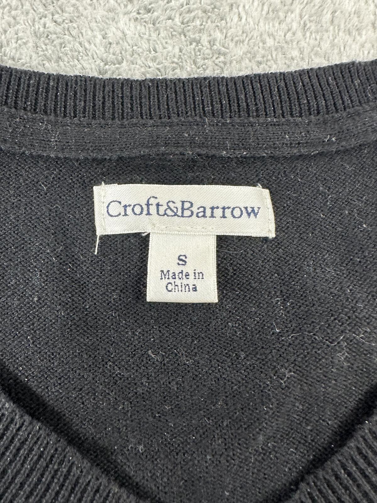 Croft & Barrow Two Tone V Neck Sweater in Gray and Black