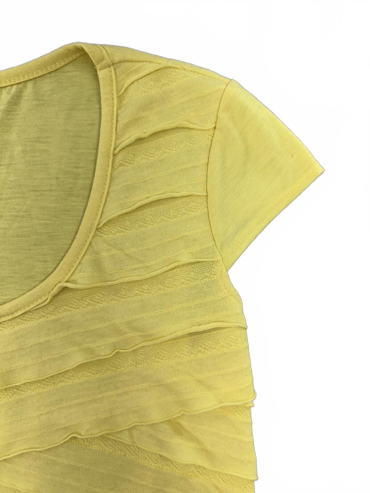 A Byer Yellow Textured Layered Scoop Neck Short Sleeve Top