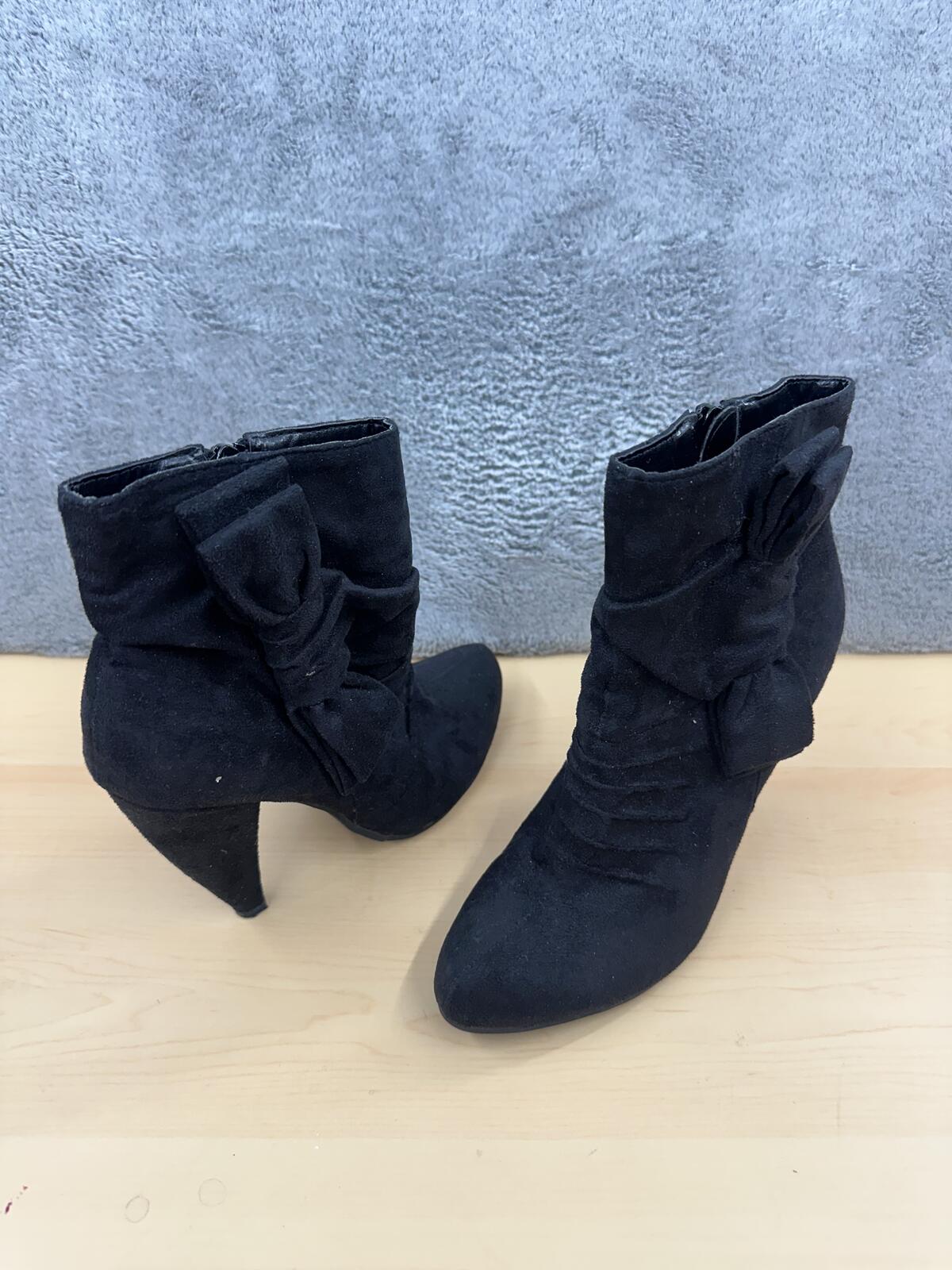 Mossimo Vintage Black Suede Ankle Boots with Bow Detail