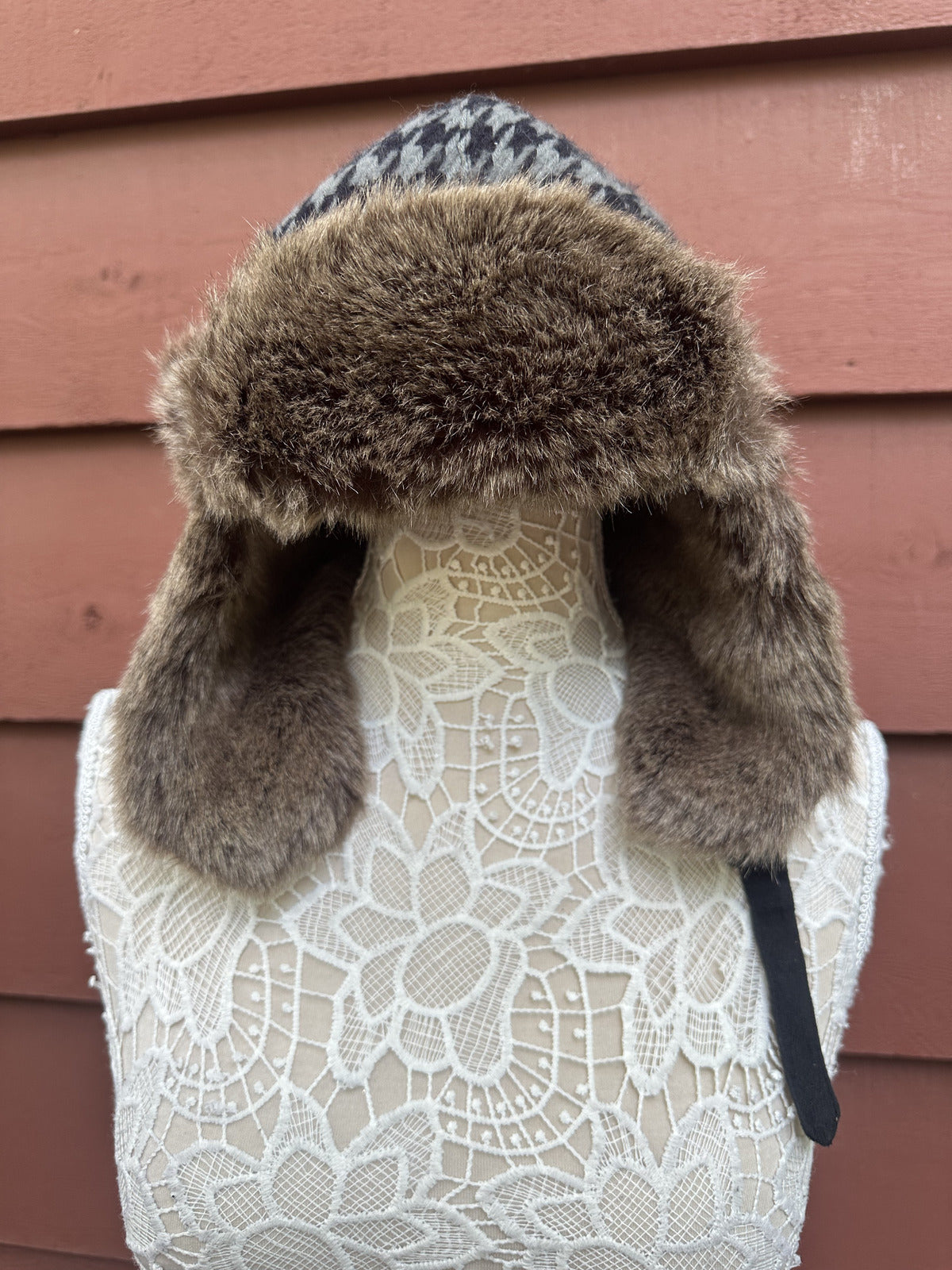 Classic Houndstooth Faux Fur Trapper Hat Winter Cozy Warm