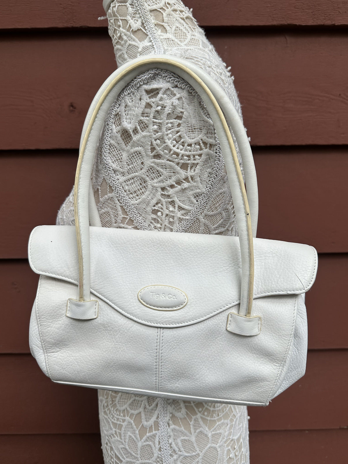 Tig & Co. White Leather Shoulder Bag