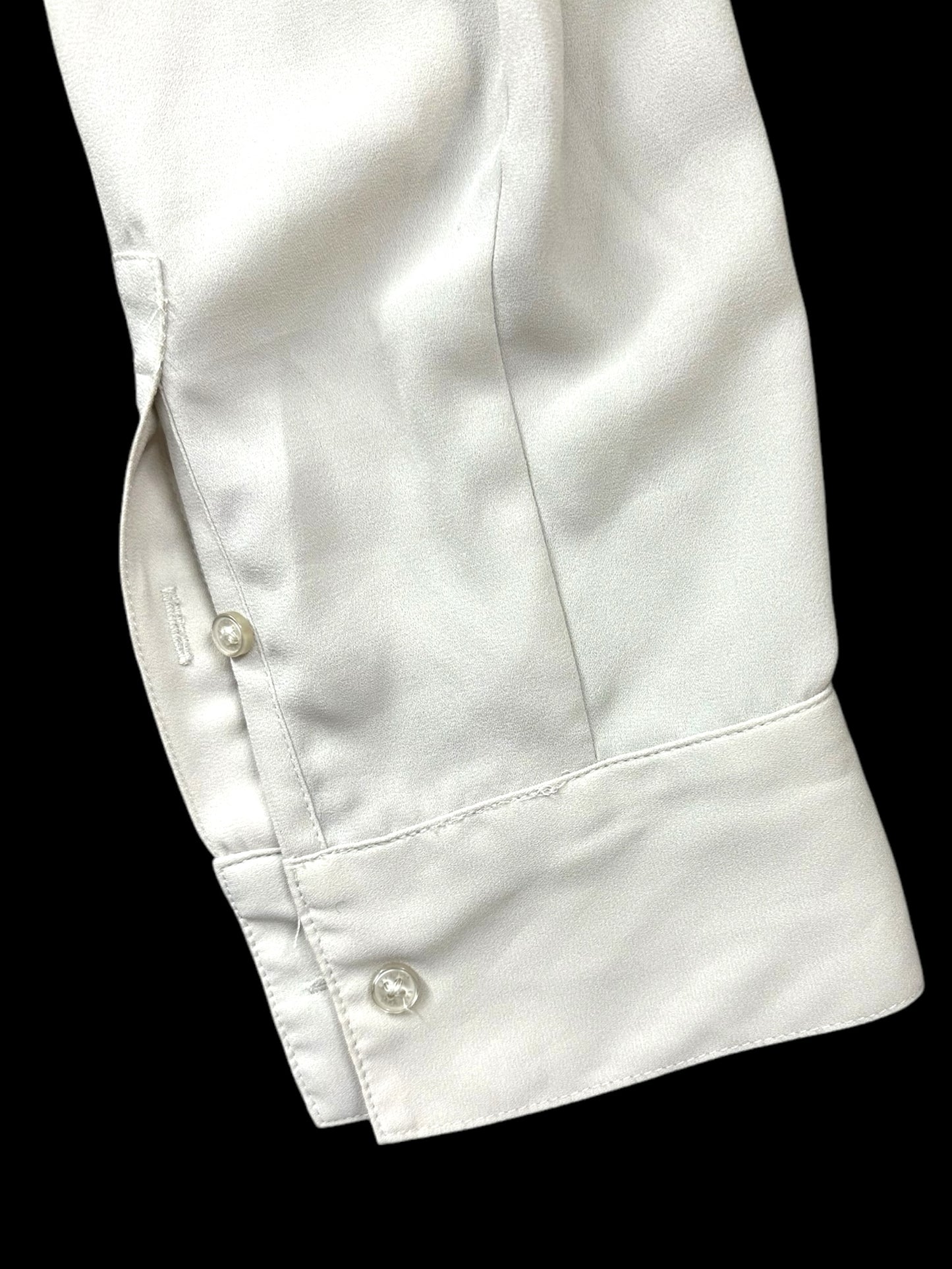 Express Cream Button Up