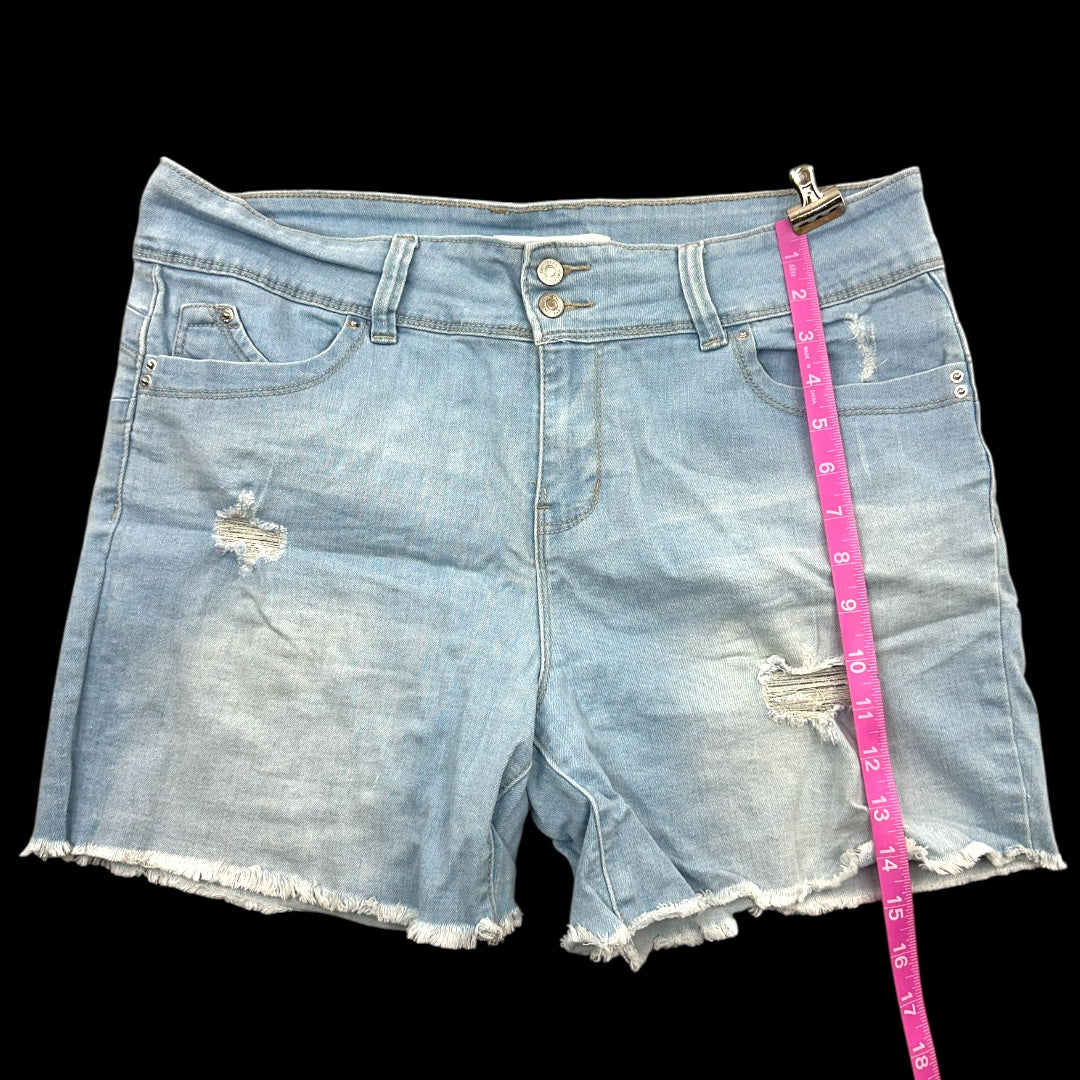 YMI WannaBettaButt Lightwash Distressd Shorts