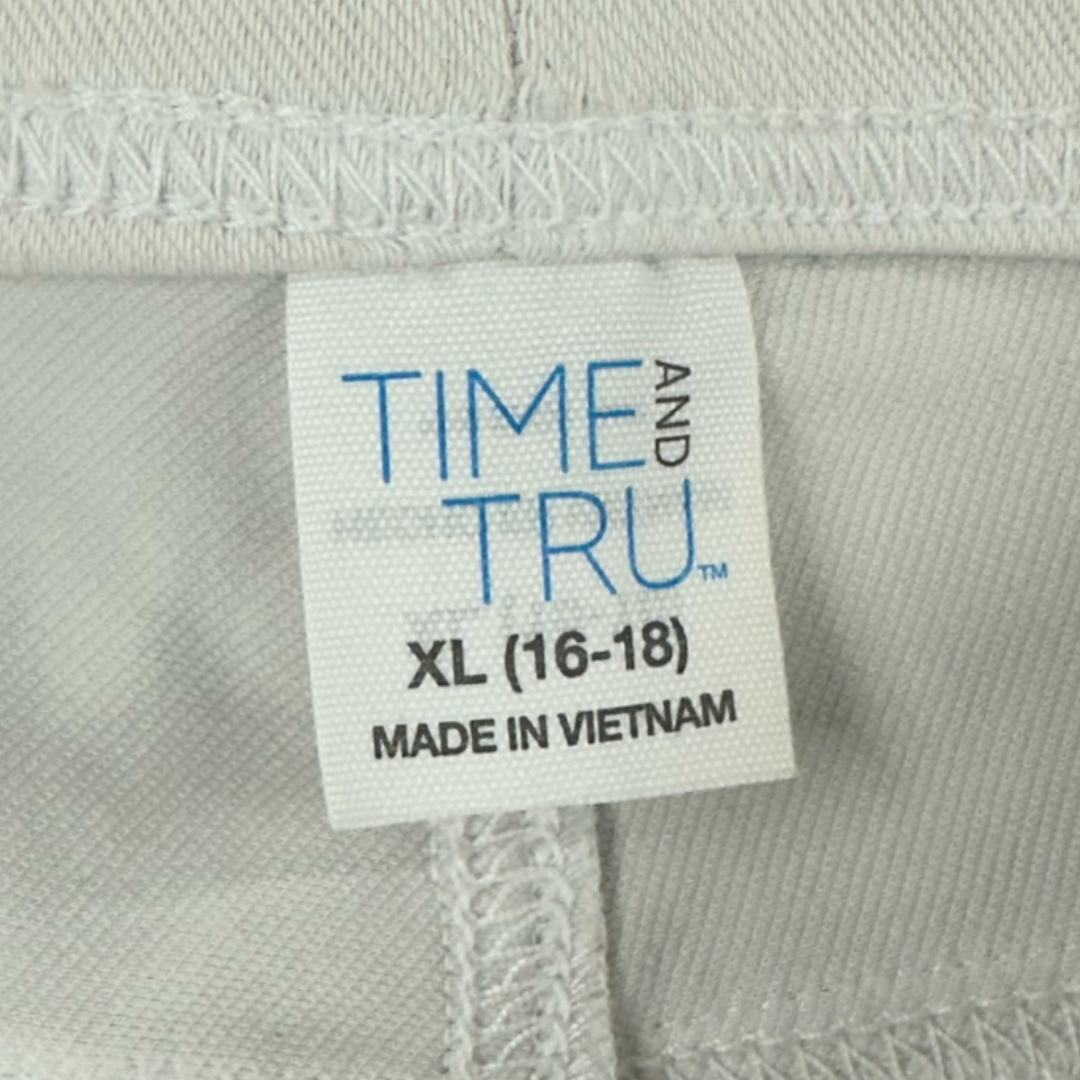 Time and Tru Pull On Capris