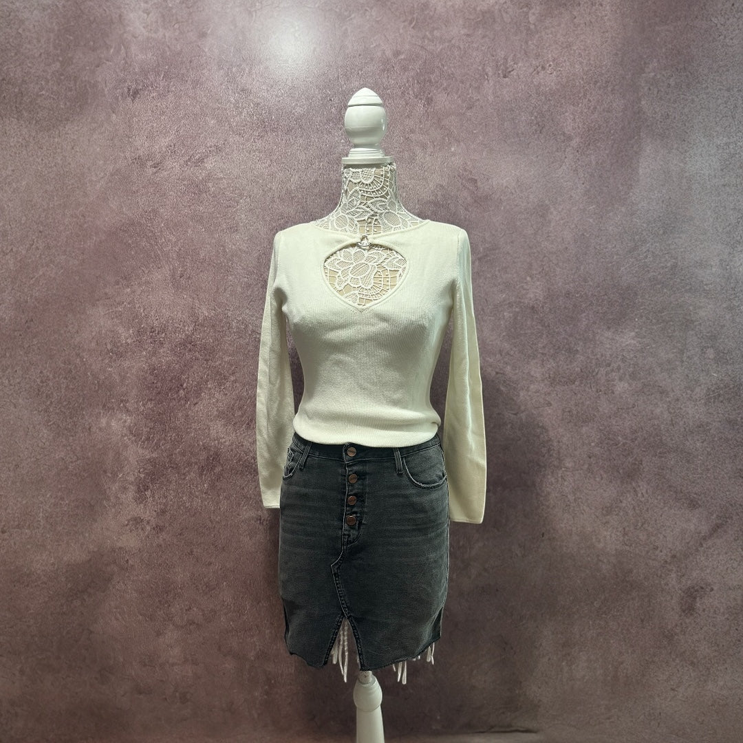 Long Sleeve Top With Keyhole Cutout