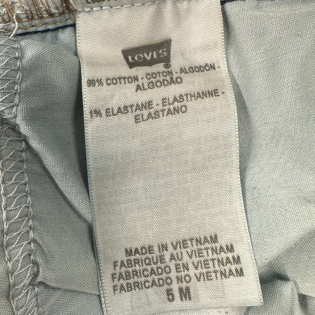 Levi's 524 "Too Superlow" Flared Bootcut