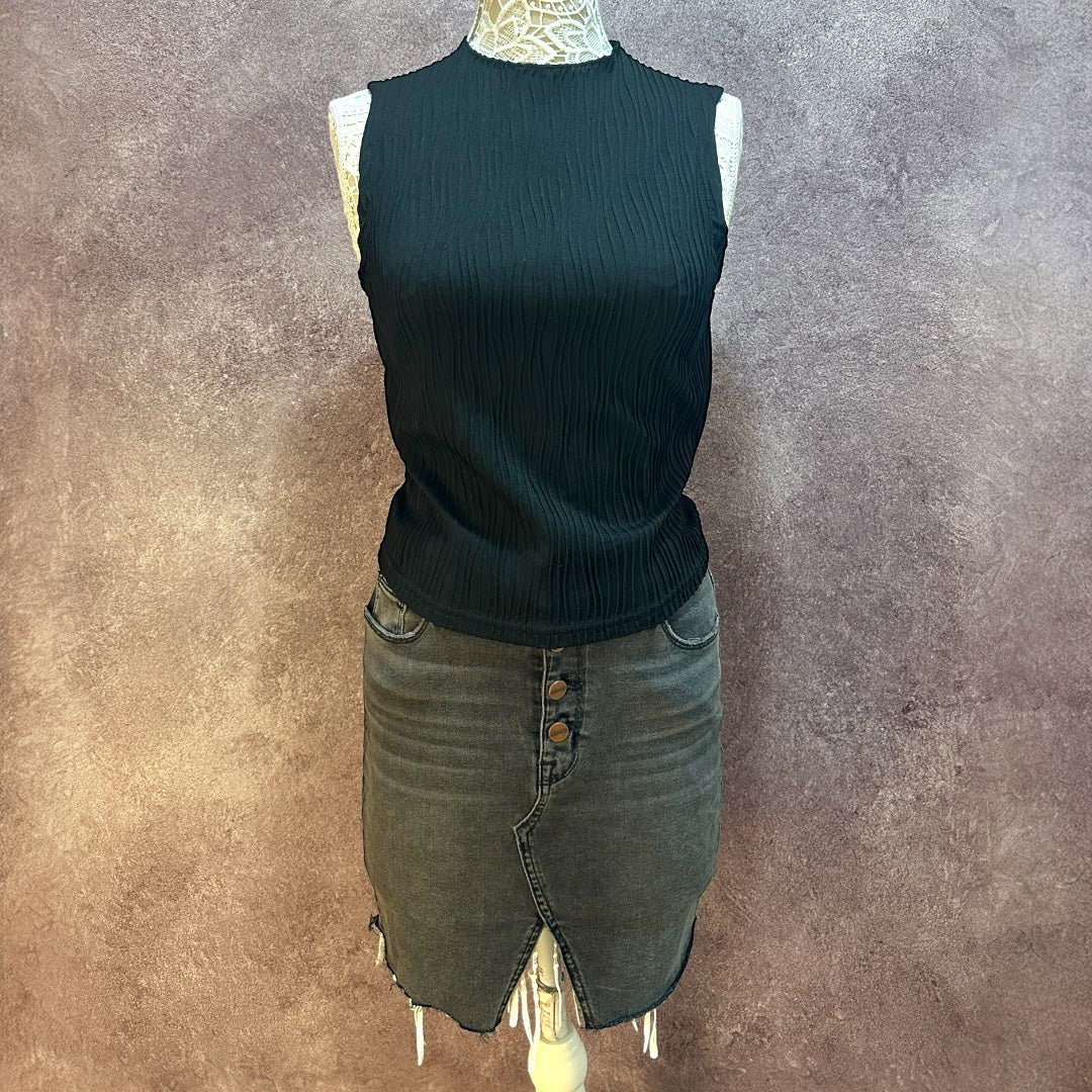DAZY Stand Neck Solid Tank Top