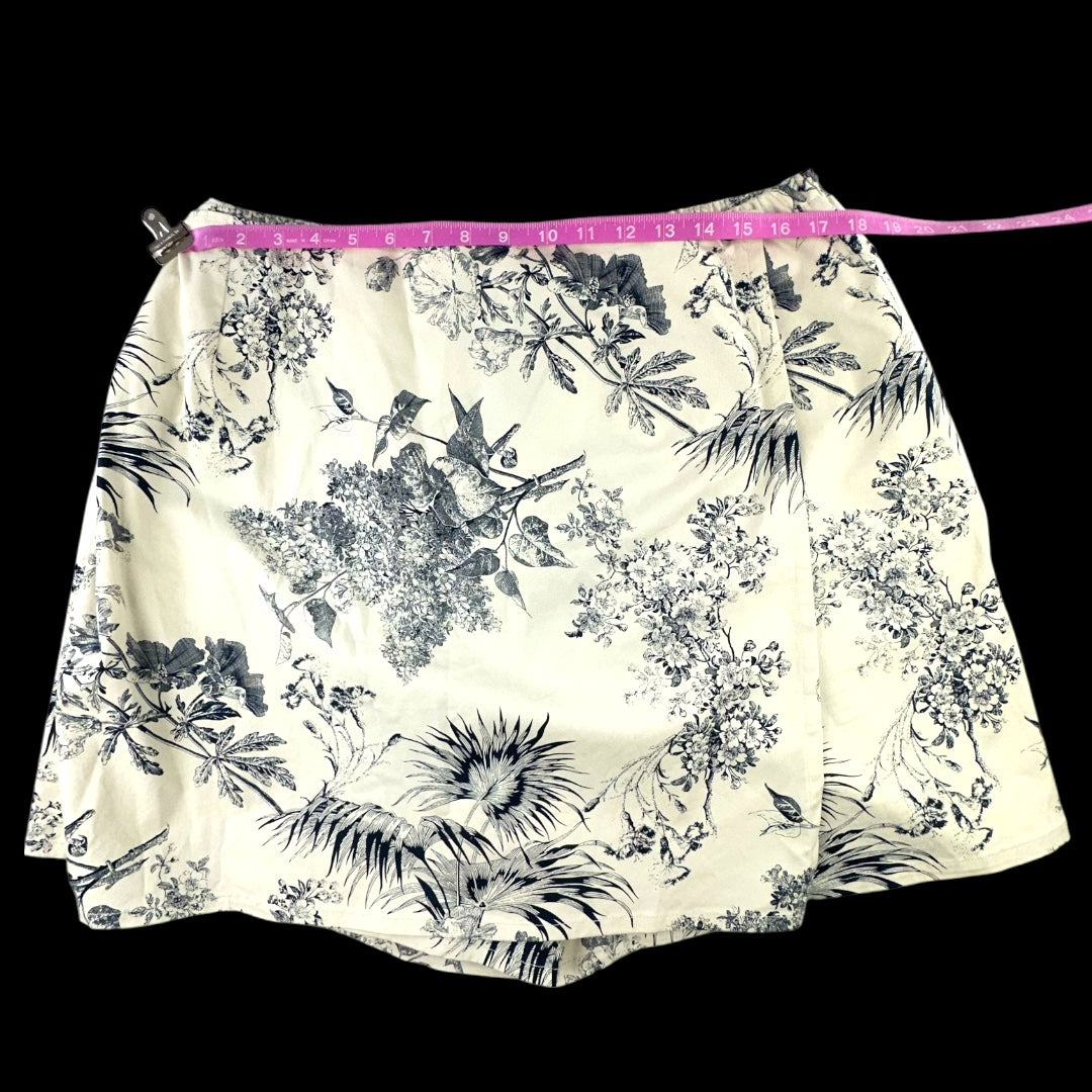 Denim & Co. Toile de Jouy Botanical Print Skort