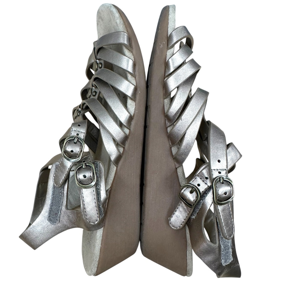 Yuu Strappy Gladiator Wedge Sandal