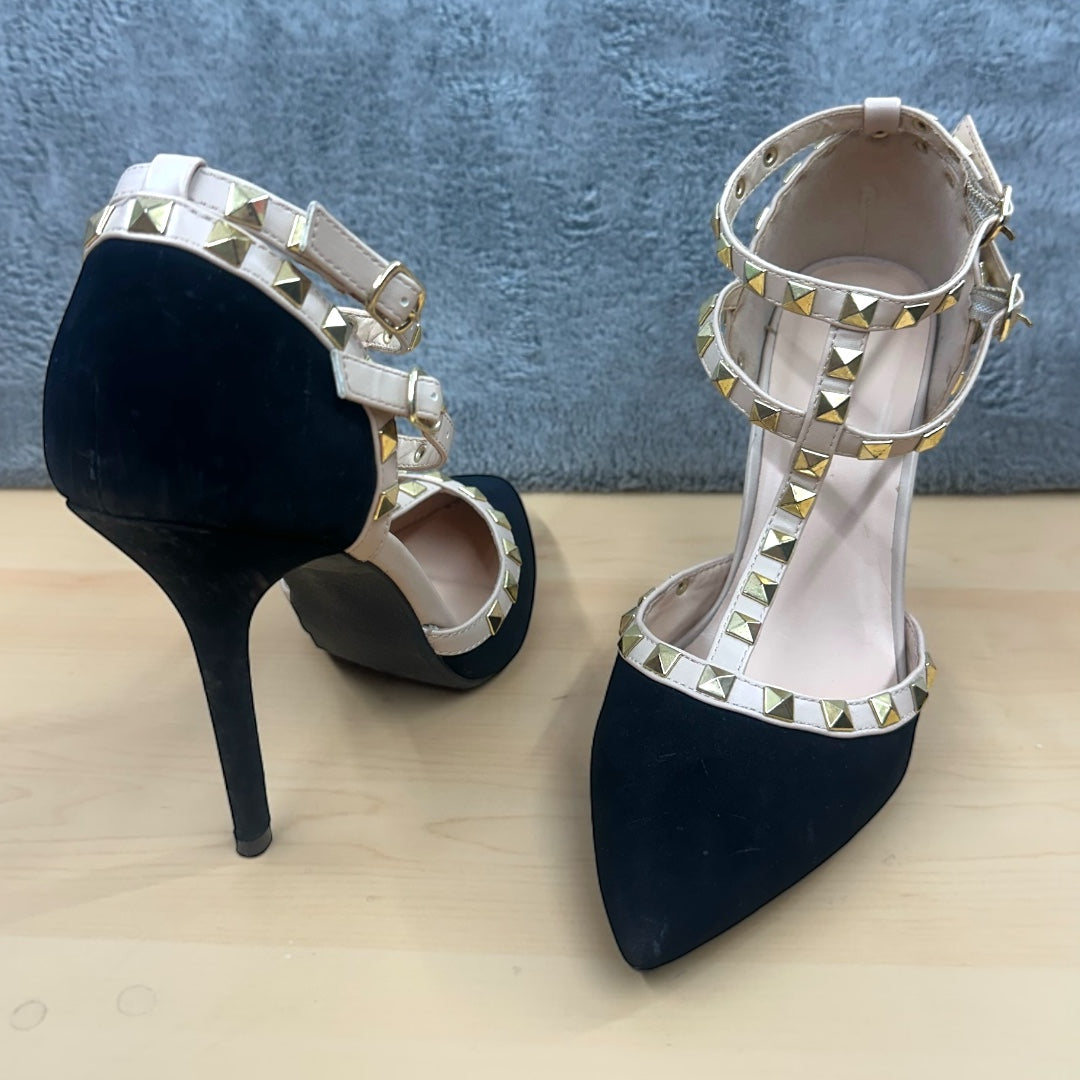 Wild Diva Lounge Adora 55N Studded T Strap Pump