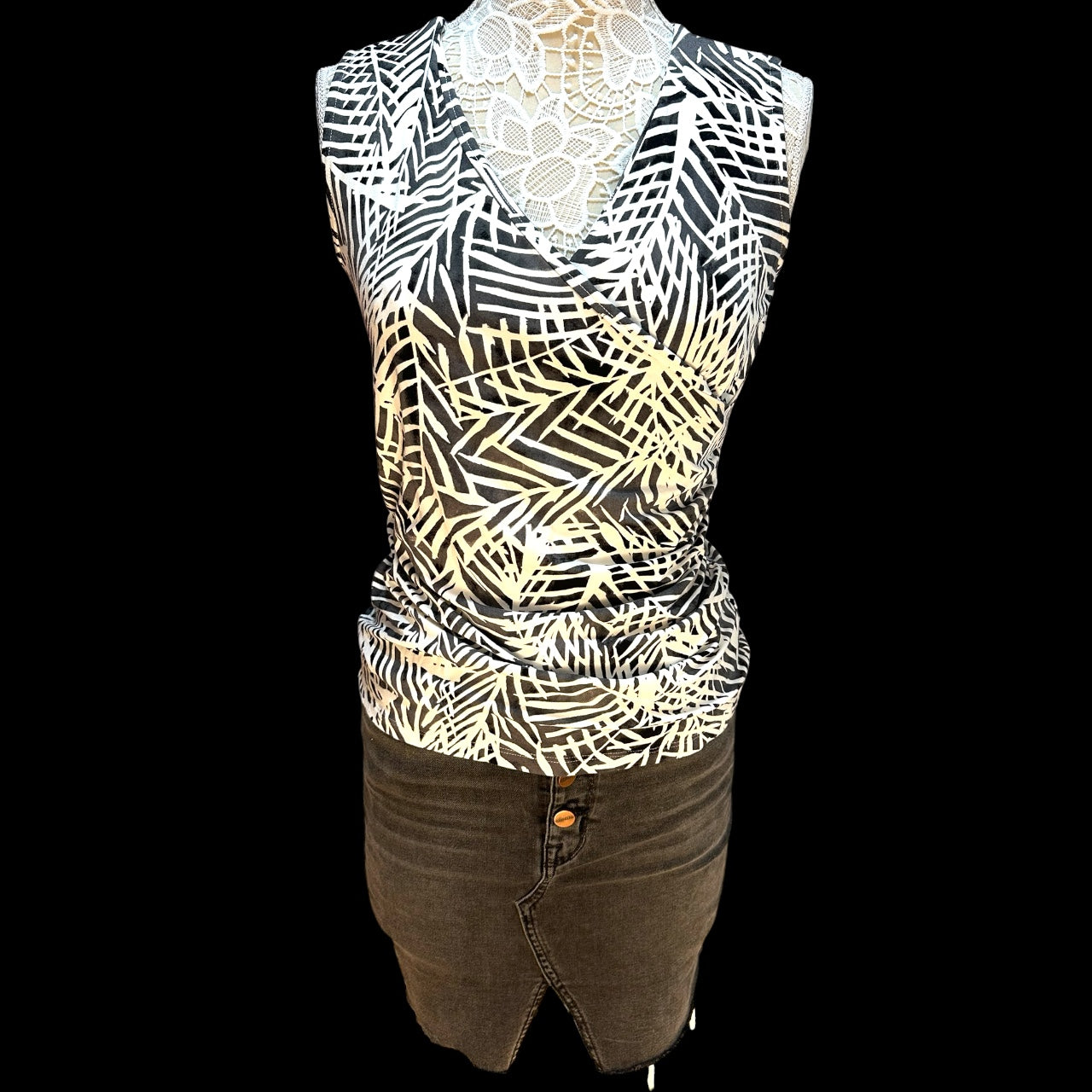Talbots Black & White Faux Wrap Leaf Print Sleeveless Top