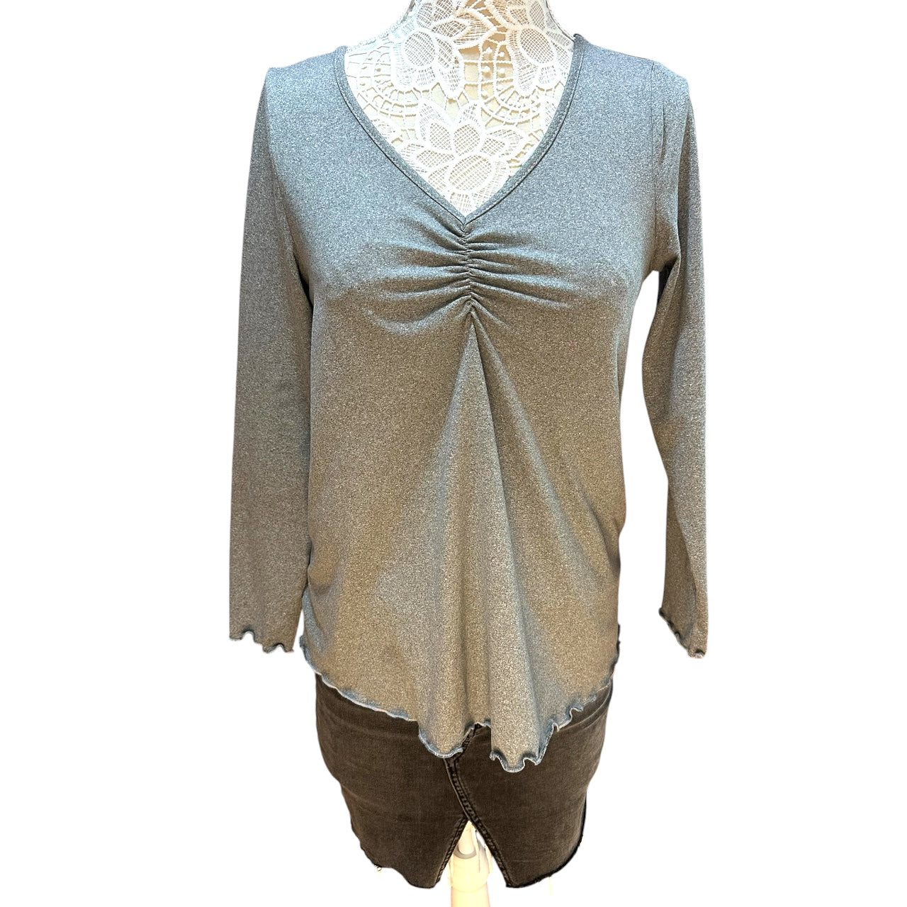 Ekouaer Silver Metallic Shimmer Ruched V Neck Top