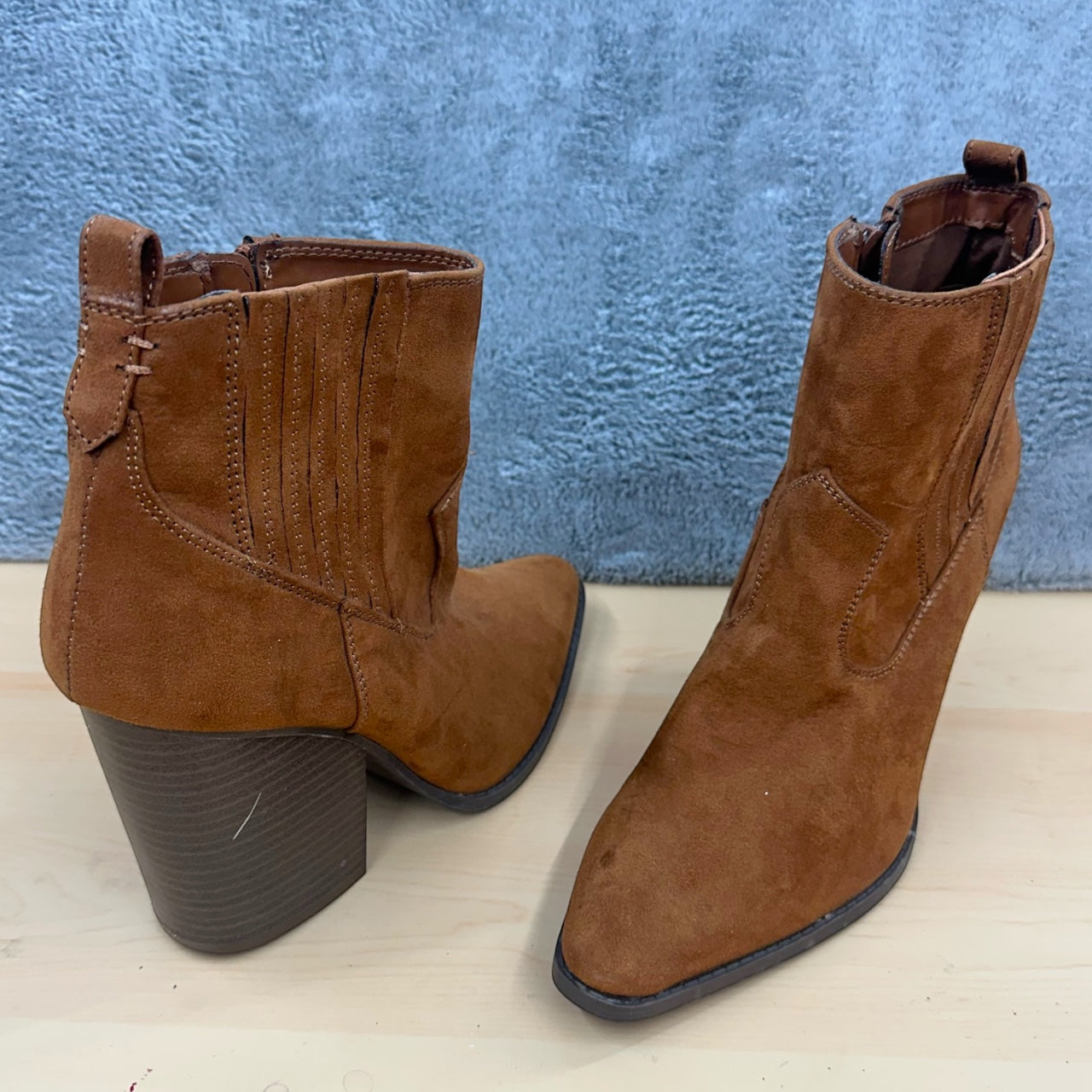 Vintage Arula Western Boho Ankle Boots