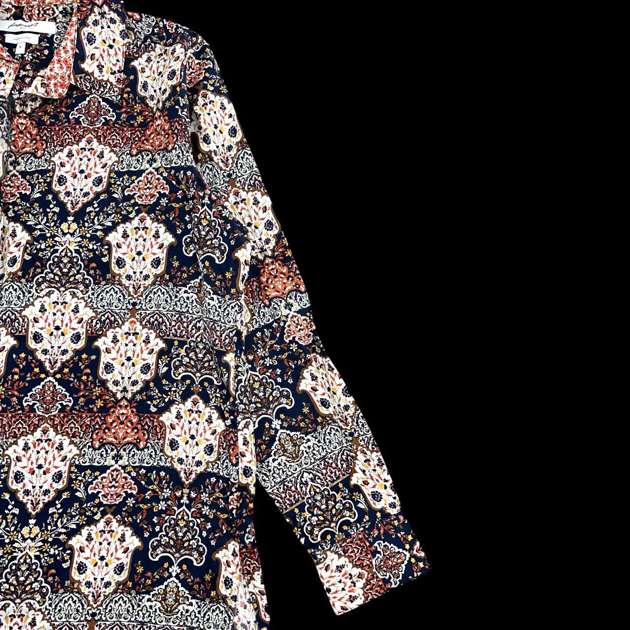 Vintage Foxcroft Boho Medallion Button Down