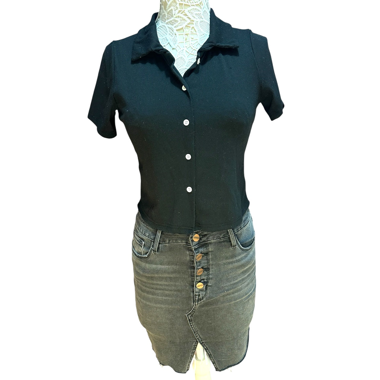 Y2K Dazy Black Ribbed Polo Baby Tee