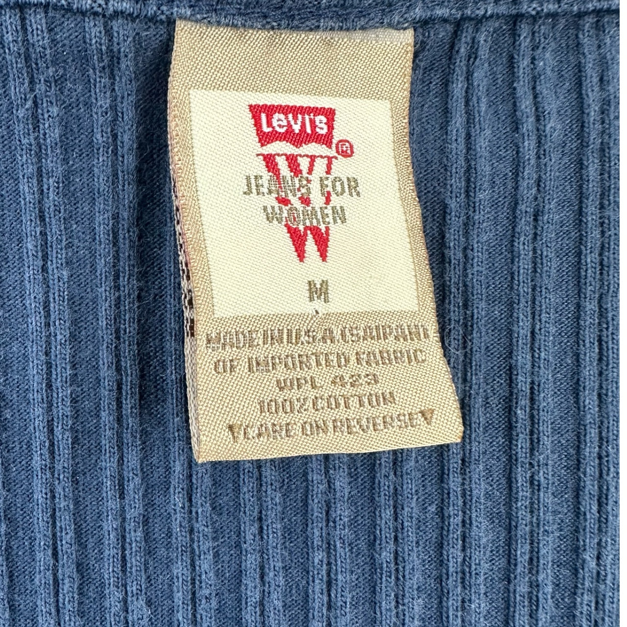 Vintage 90s Levi’s Blue Ribbed Scoop Neck Baby Tee