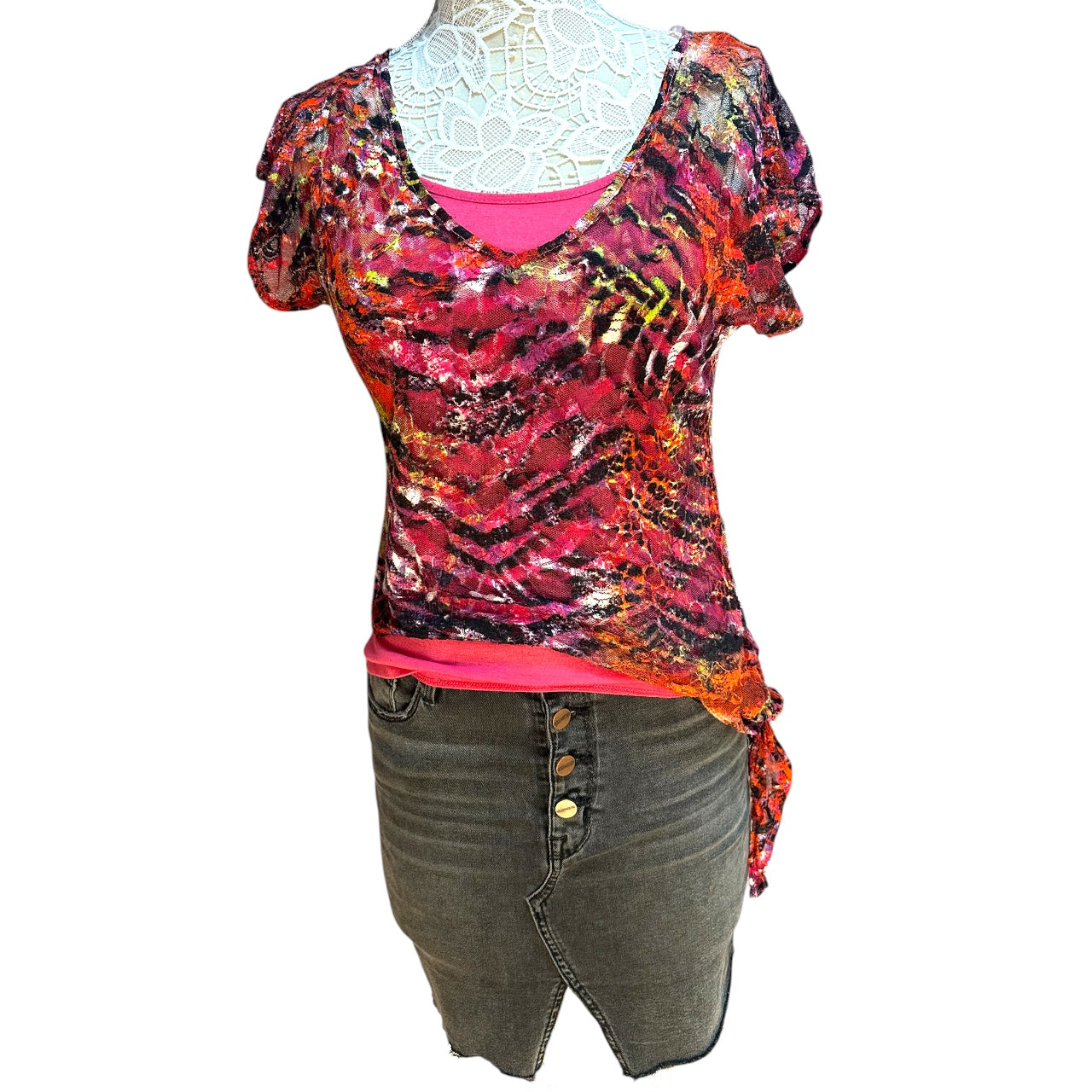 Y2K rue21 Pink Abstract Animal Print Side Tie Tee