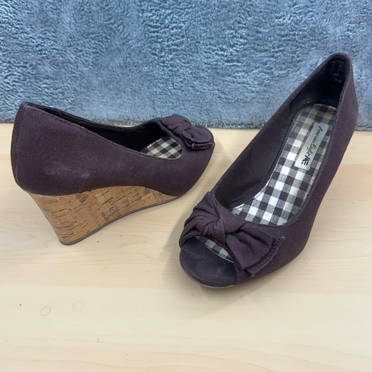 Vintage Y2K American Eagle Brown Peep Toe Wedges