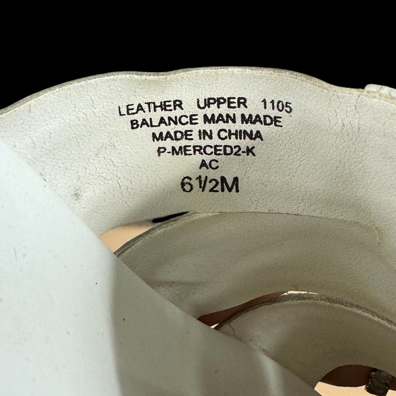 Vintage Nine & Co. White Leather Slide Heels
