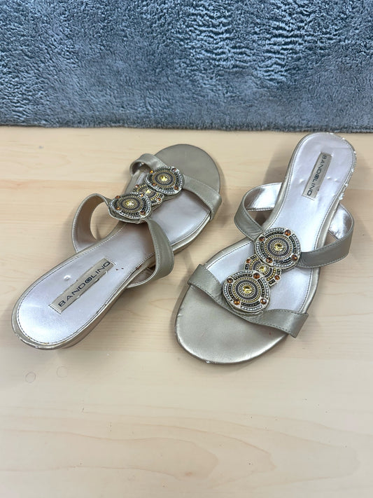 Y2K Bandolino Champagne Gold Beaded Slide Sandals