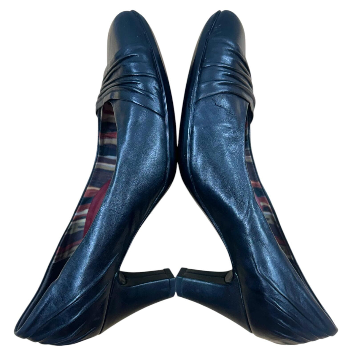 Abeo Vanna Black Leather Pumps with Pleated Detailing and Orthotic Support