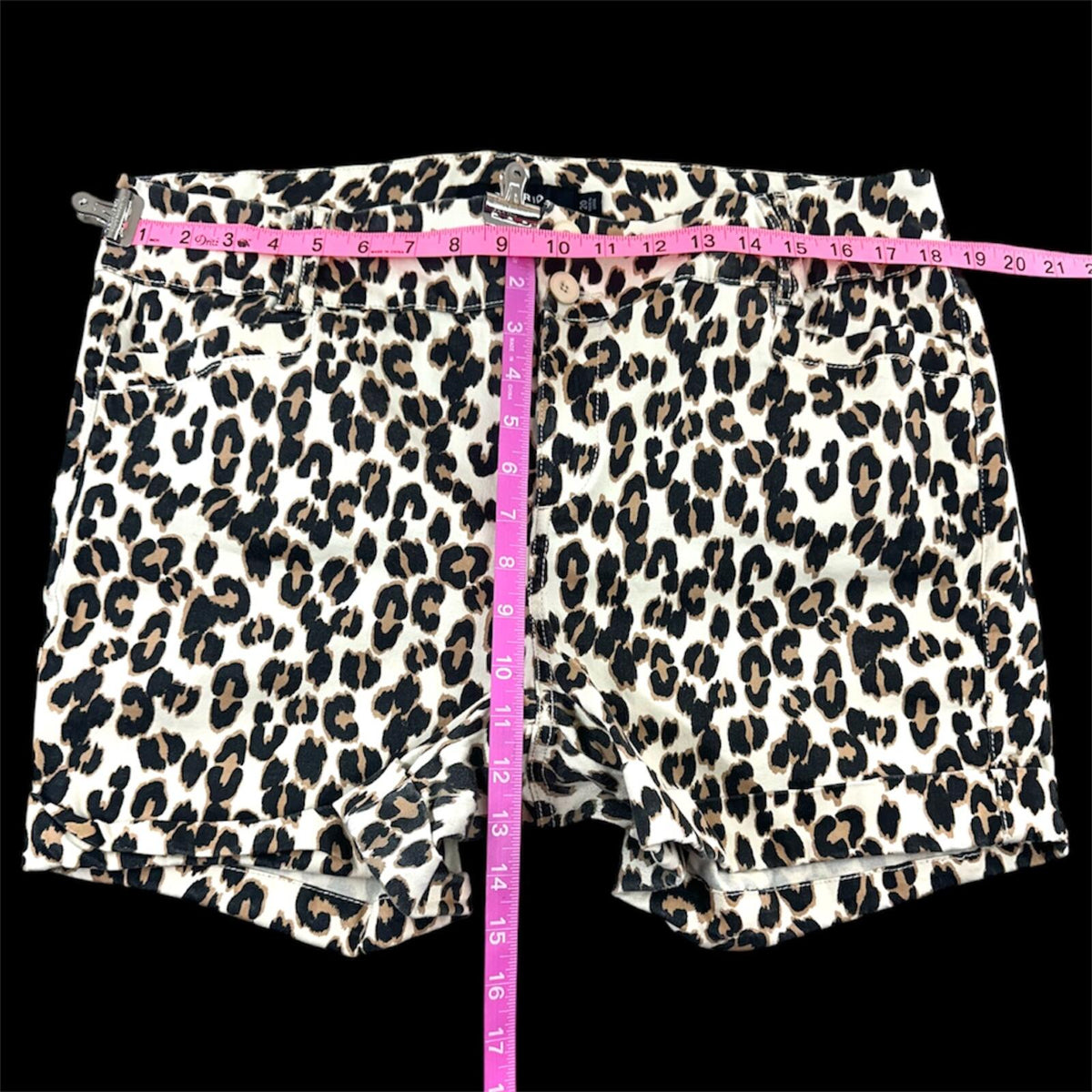 Torrid Leopard Print Denim Shorts High Rise Y2K Indie Sleaze