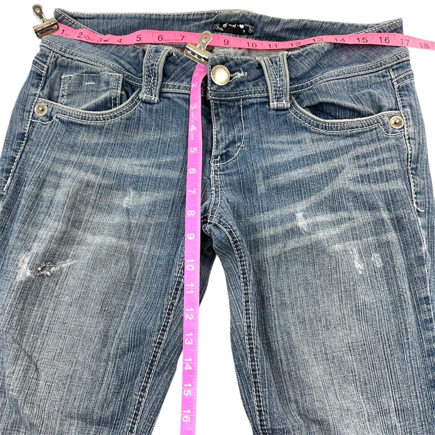 Sequin Hearts Y2K Indie Sleaze Capri Jeans Low Rise Medium Wash
