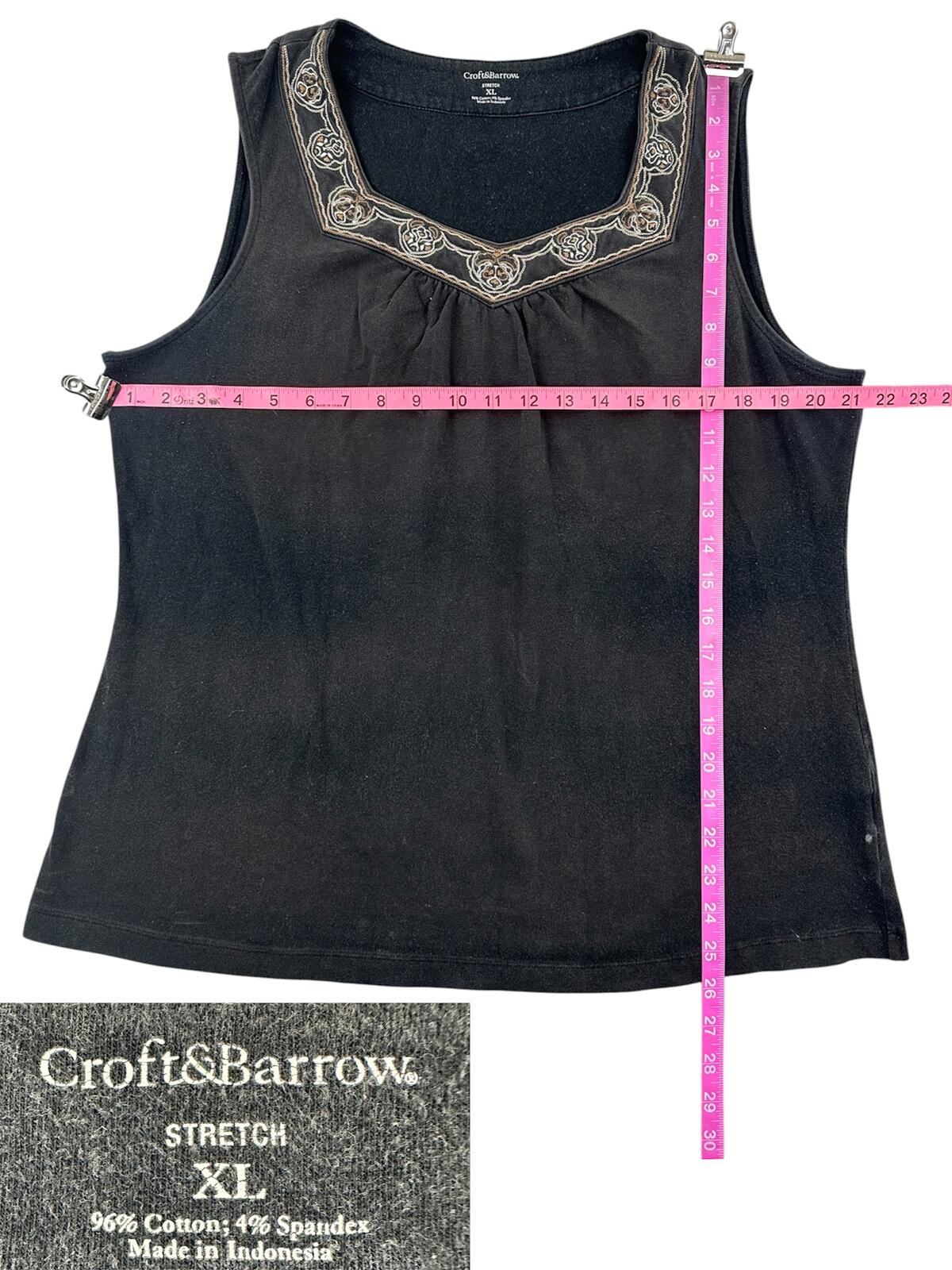 Croft & Barrow Black Embroidered Neckline Sleeveless Top