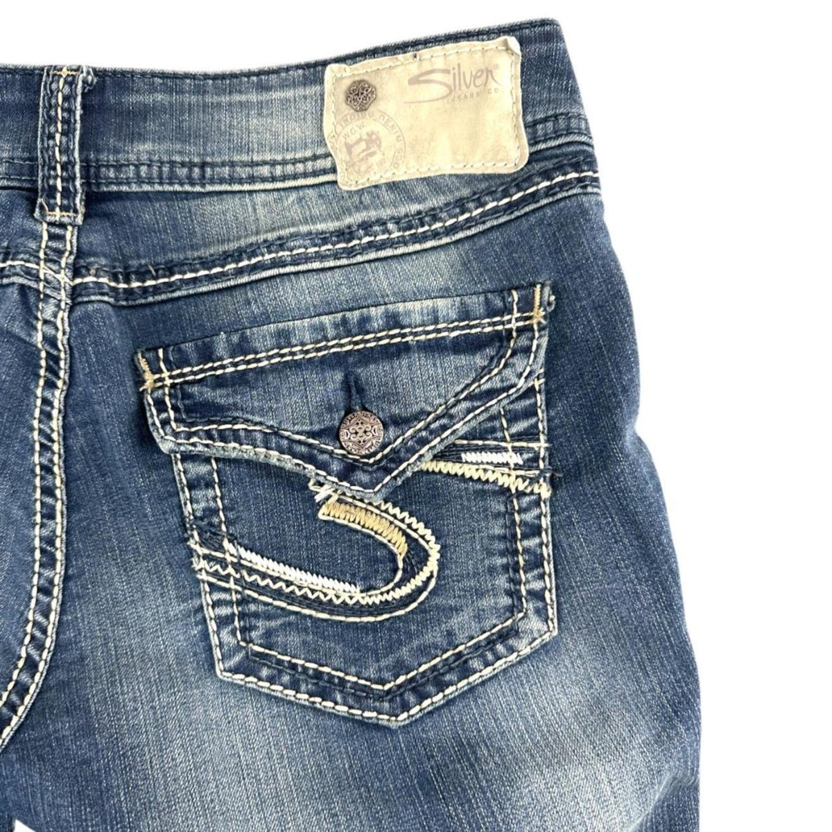 Silver Jeans Co. Natsuki Capri Jeans Mid Rise Medium Wash Blue Denim Cropped Y2K