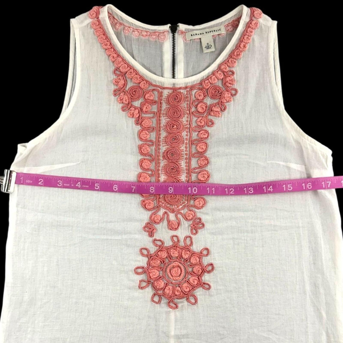 Banana Republic Sleeveless Tank Top White Linen Blend with Coral Pink Boho
