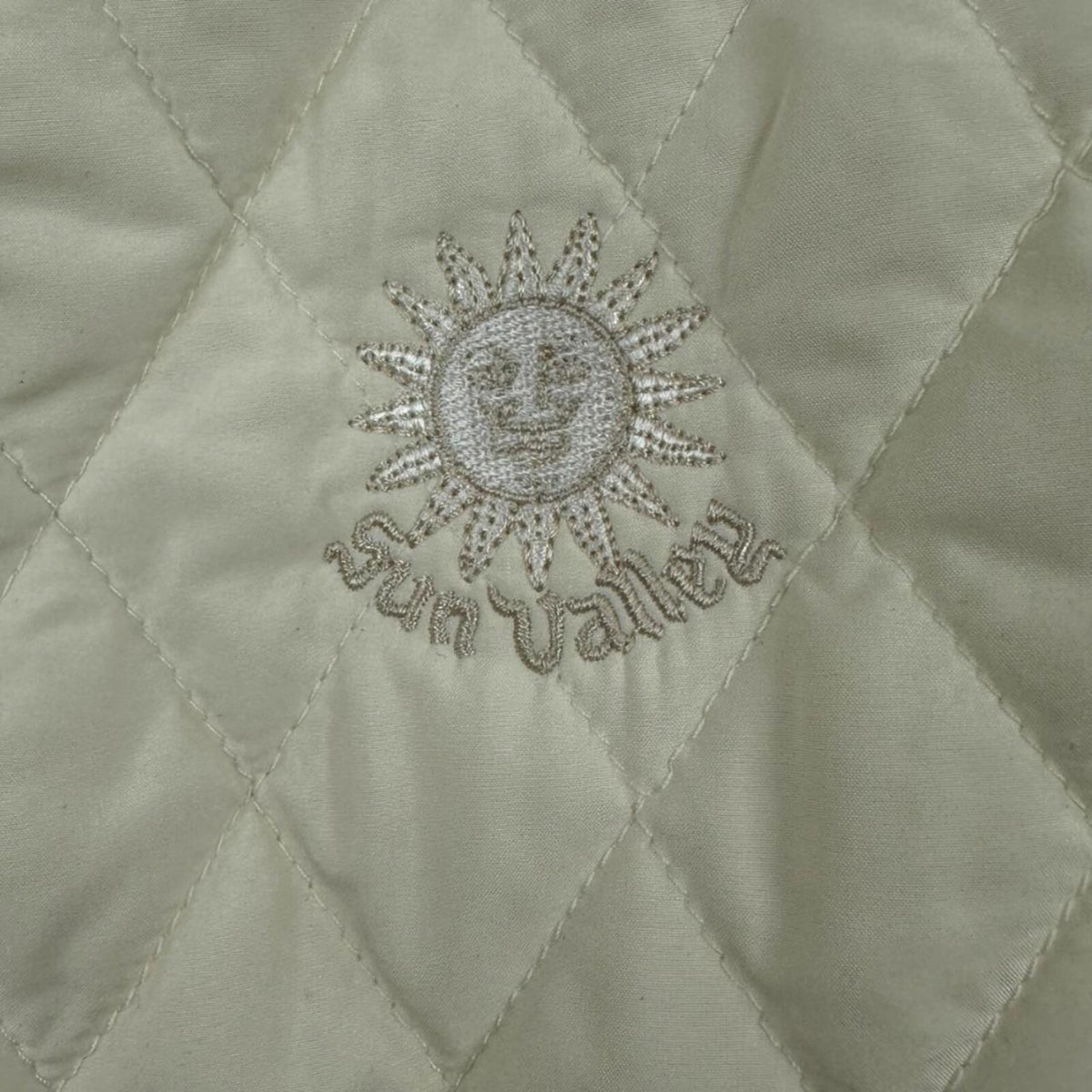 Straight Down Cloud Vest Cream Quilted
