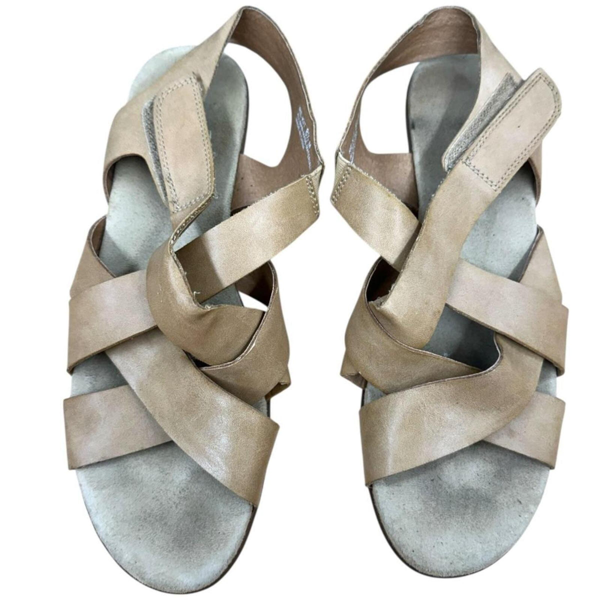Relativity Re Kit Beige Faux Leather Sandals Low Wedge Heel Y2K